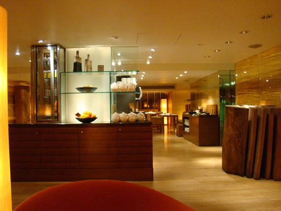 Grand Hyatt Singapore club lounge breakfast tea